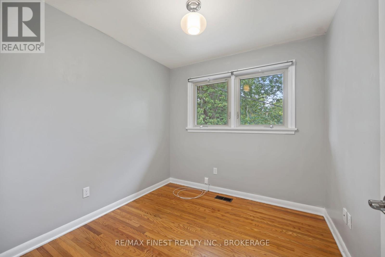 140 LIDDELL CRESCENT - 28