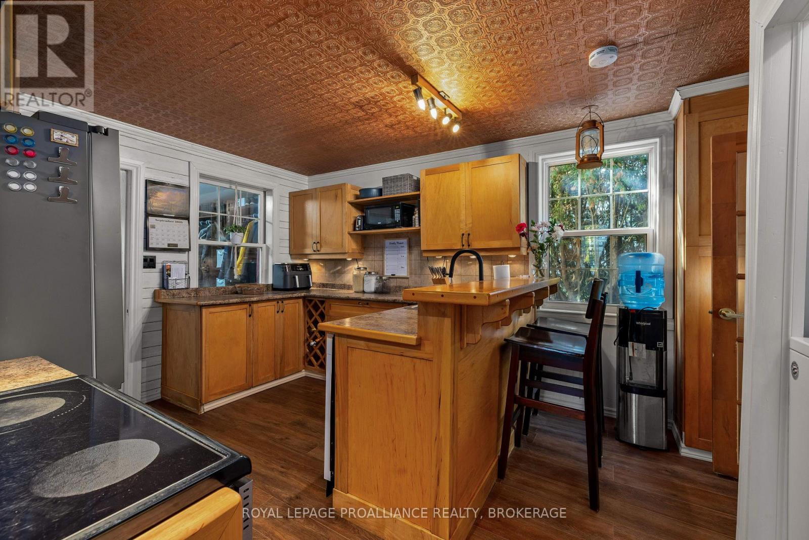 6045 VERONA STREET - 12