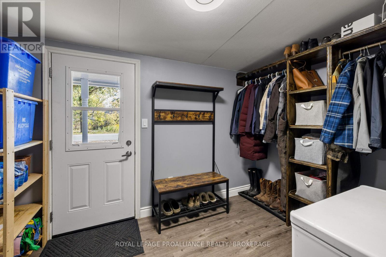 6045 VERONA STREET - 23