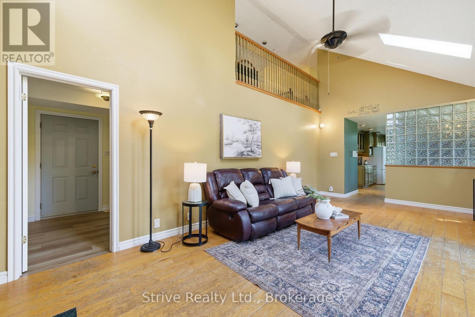 41 GRANDVIEW DRIVE - 16