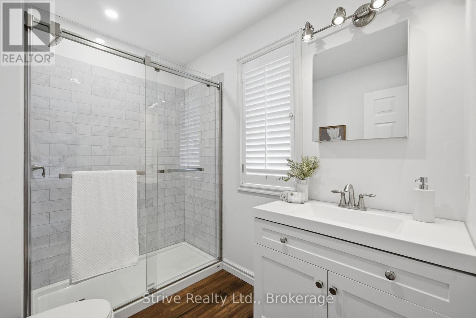 41 GRANDVIEW DRIVE - 24