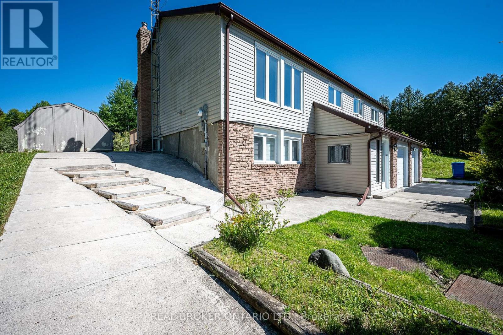 16 OLD CARRIAGE ROAD - 46