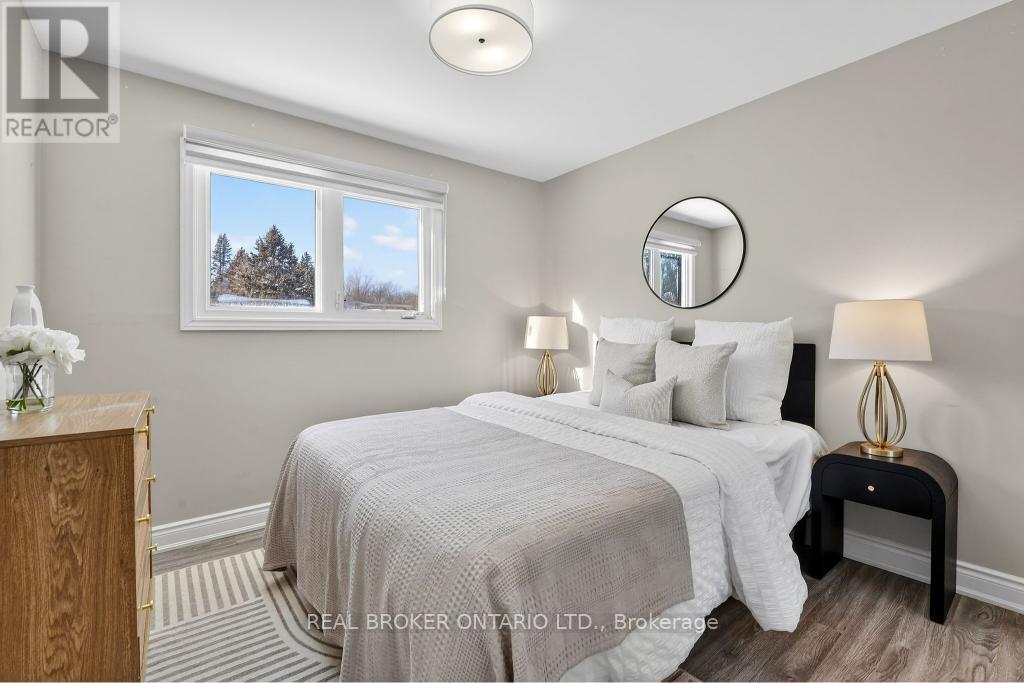 16 OLD CARRIAGE ROAD - 22