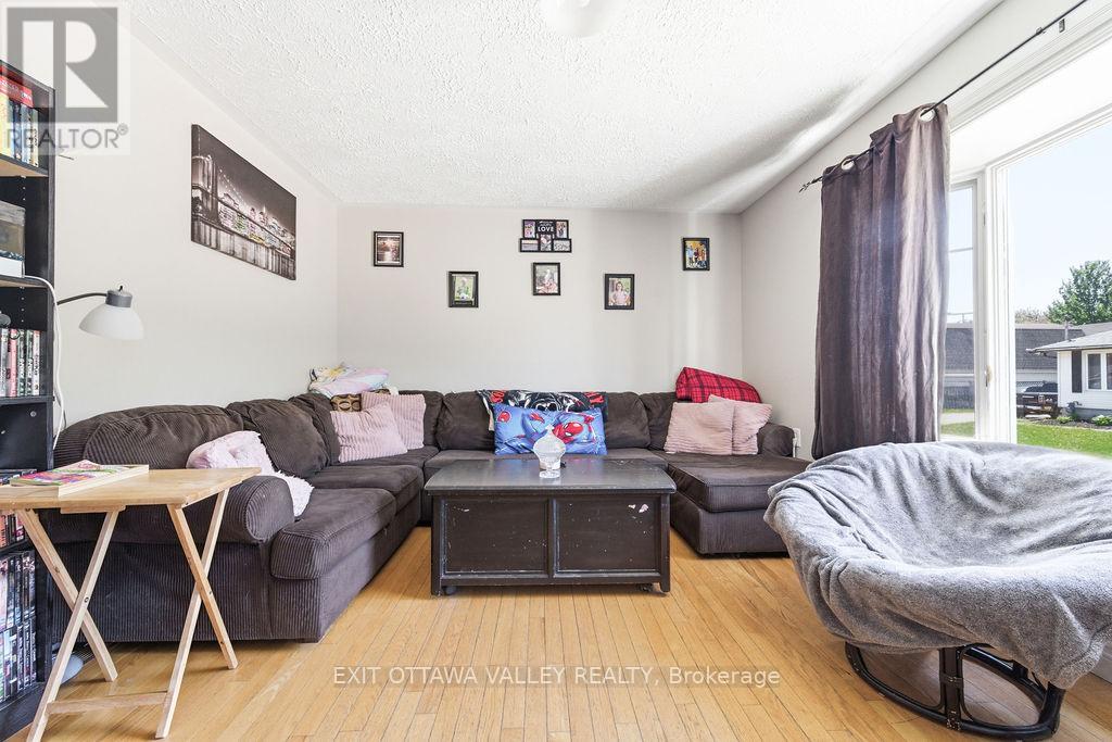 341 CRAIG STREET - 17