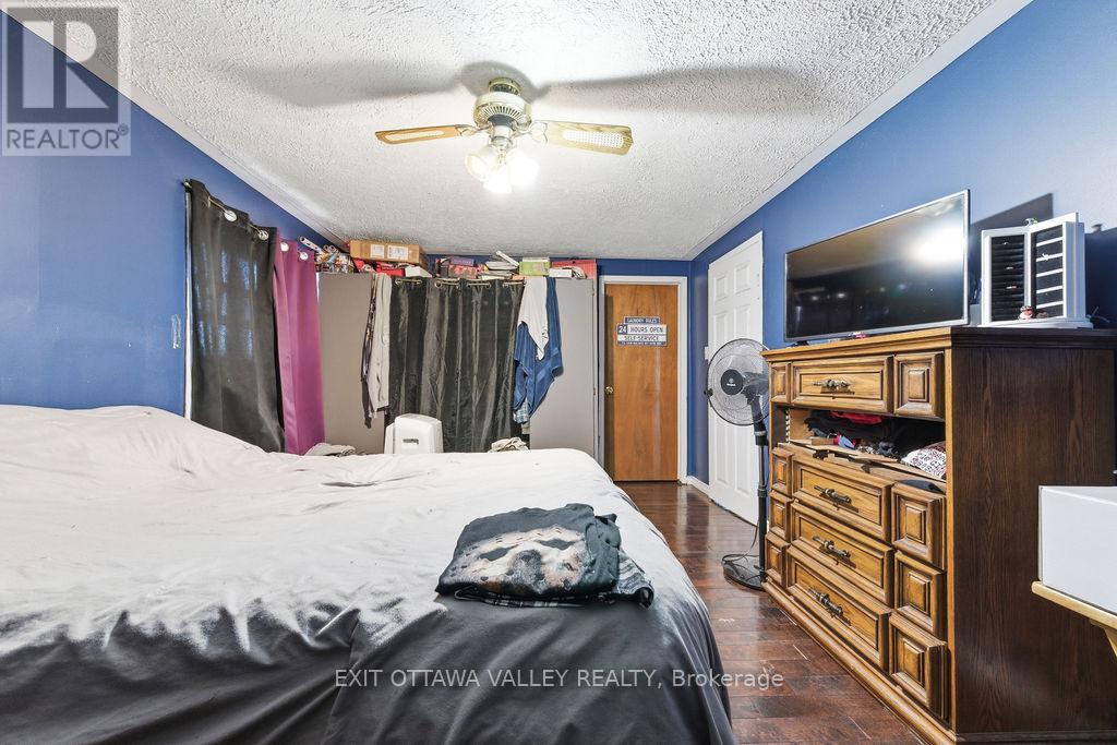 341 CRAIG STREET - 21