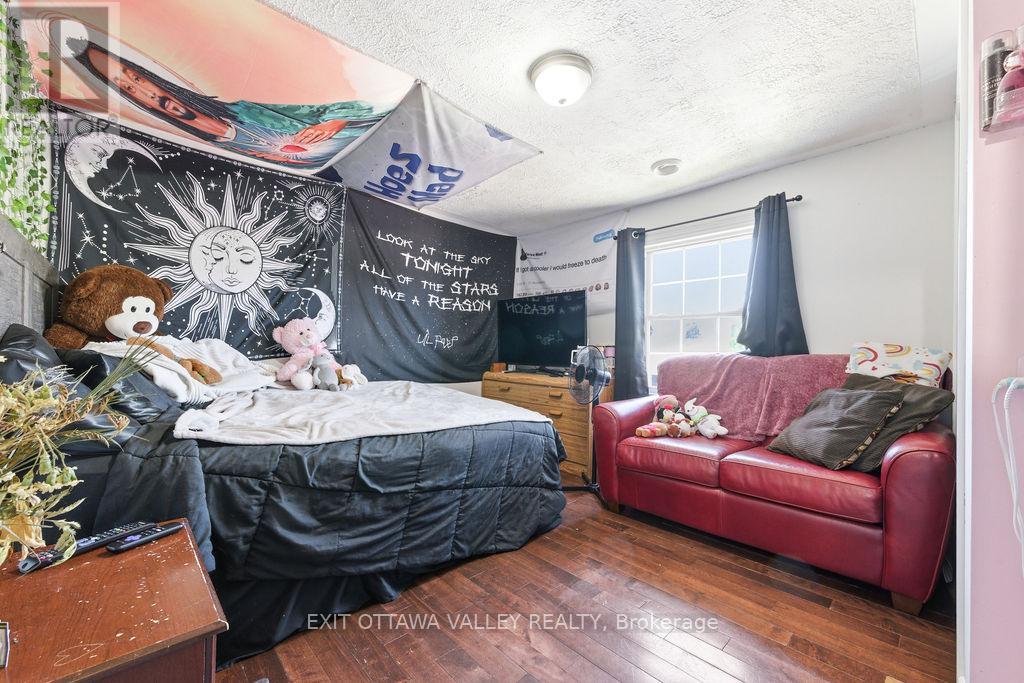 341 CRAIG STREET - 24