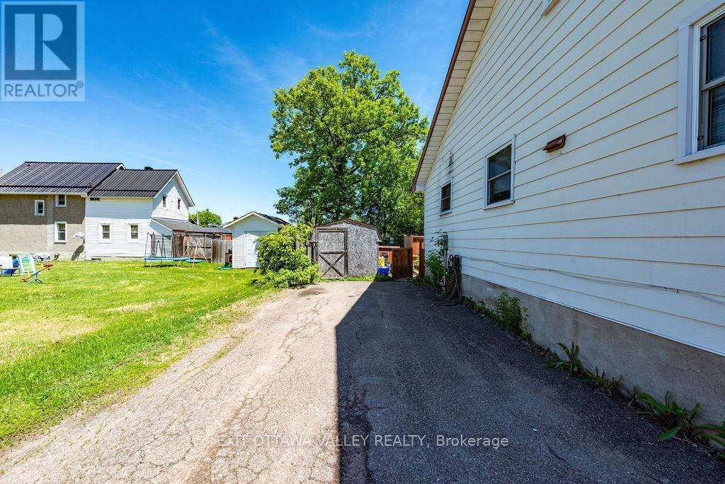341 CRAIG STREET - 45