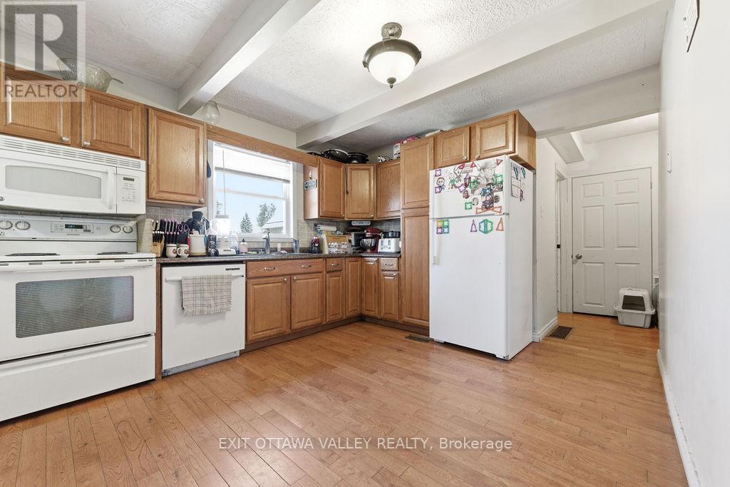 341 CRAIG STREET - 6