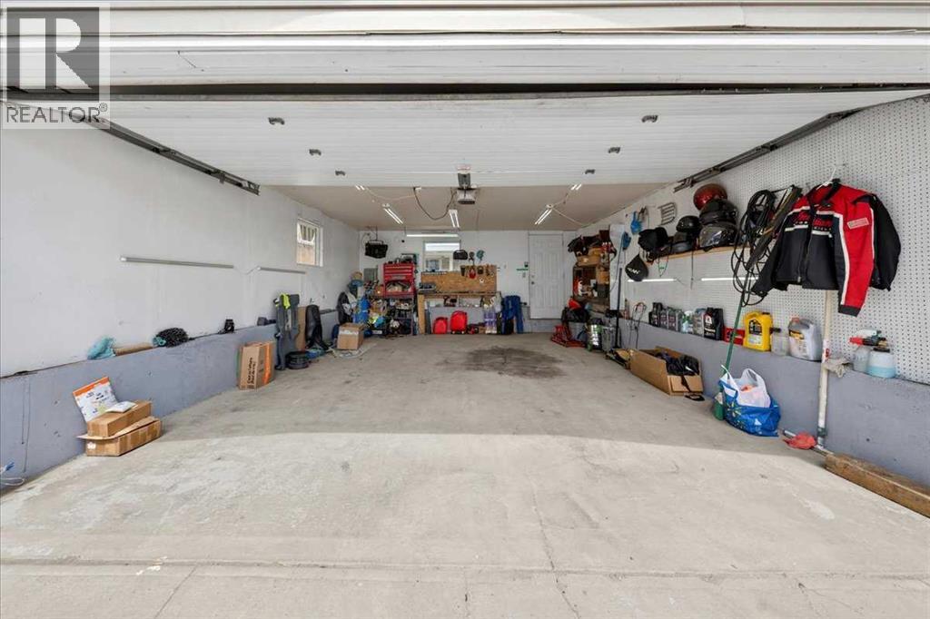 6979 Laguna Way NE — photo 45