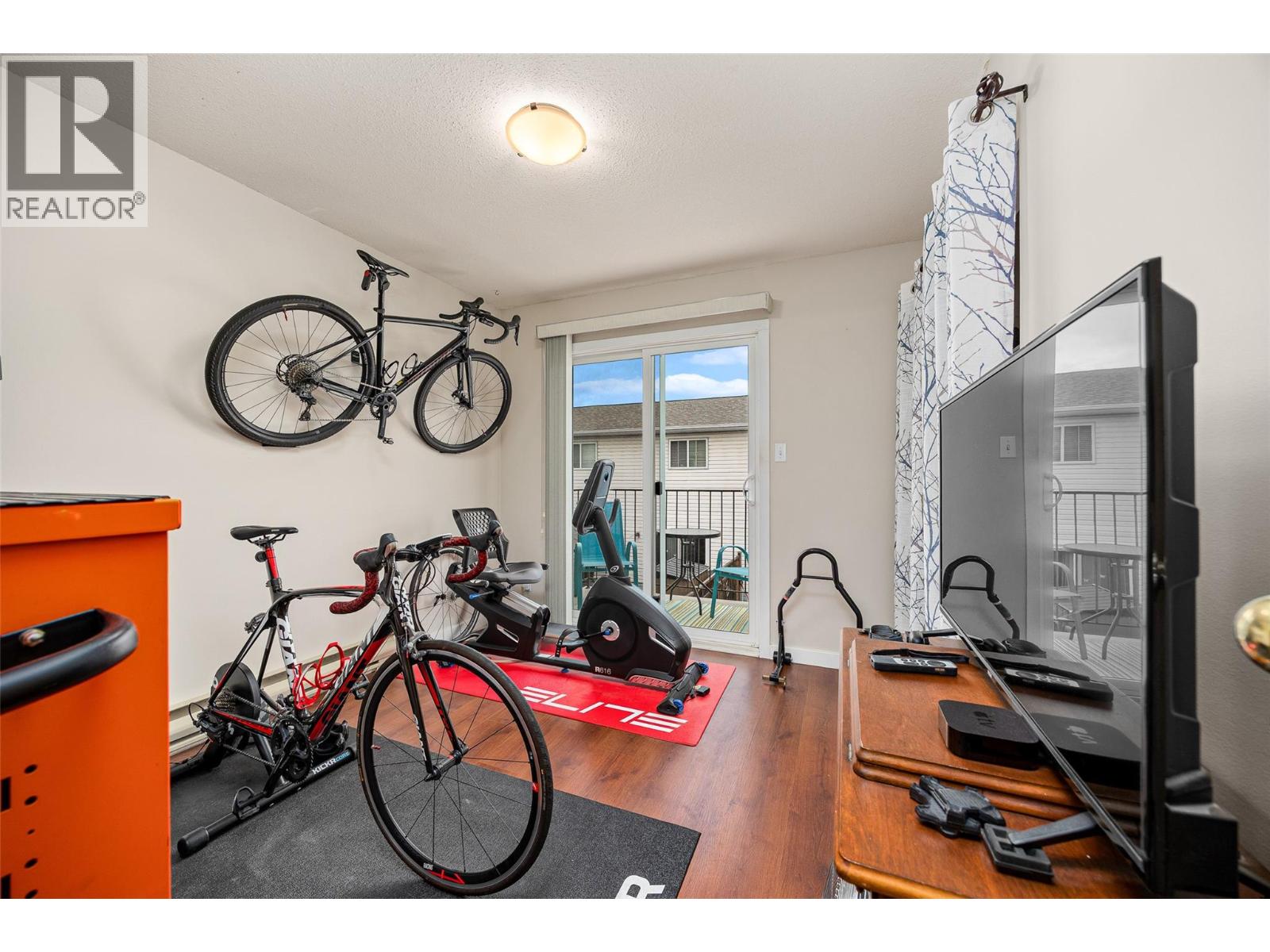 #104 970 OAKVILLE Street - 17
