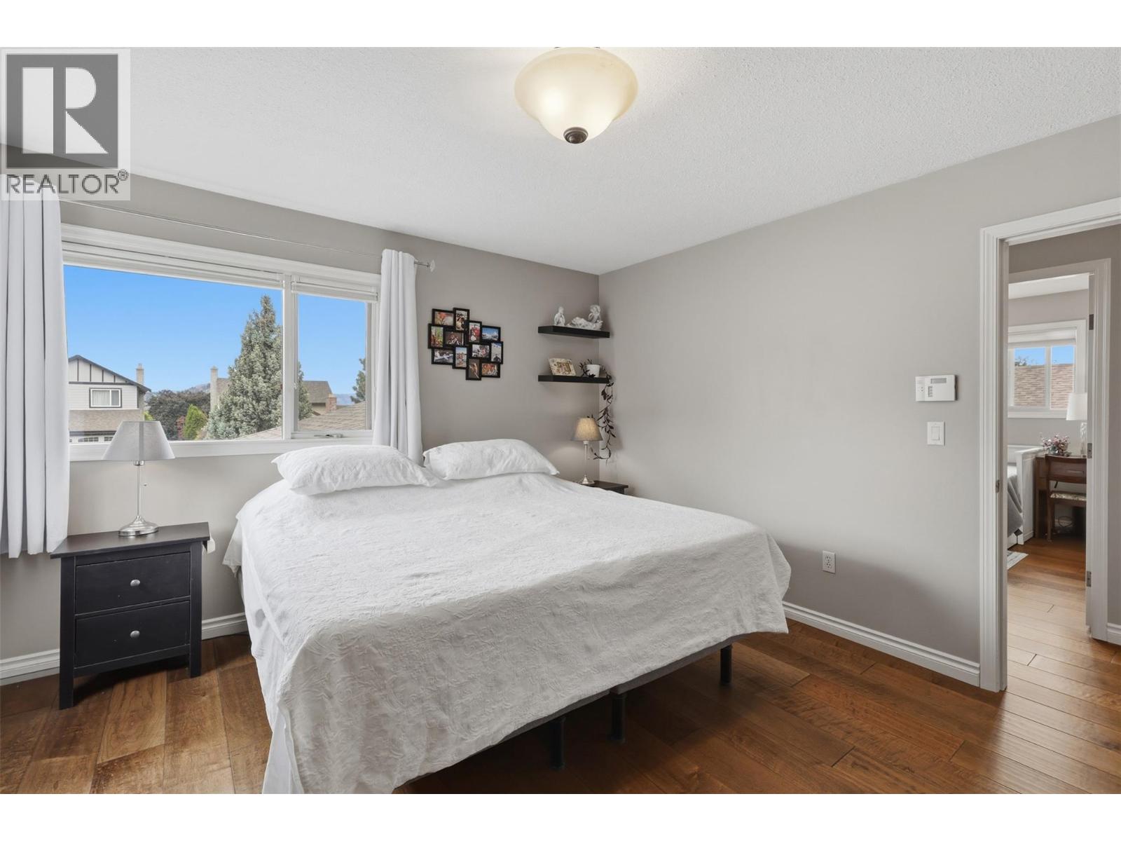 2057 Hampshire Drive - 28