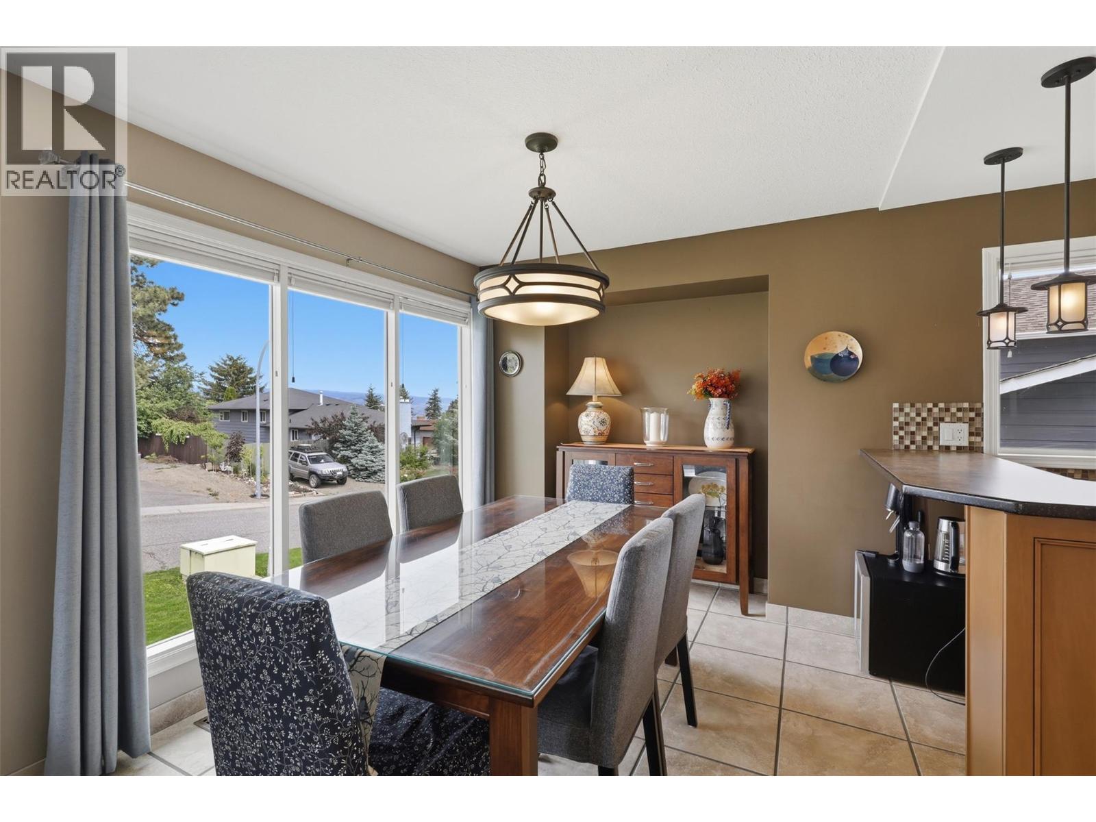 2057 Hampshire Drive - 14