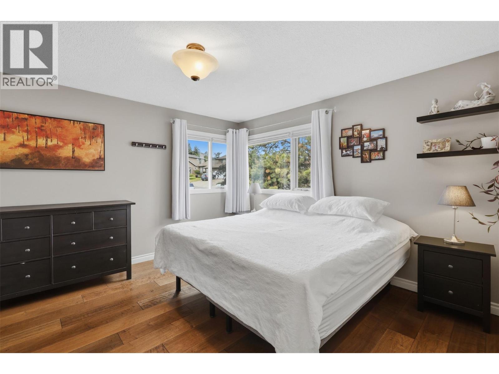 2057 Hampshire Drive - 27