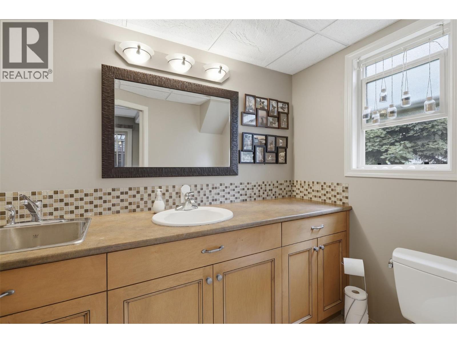 2057 Hampshire Drive - 42