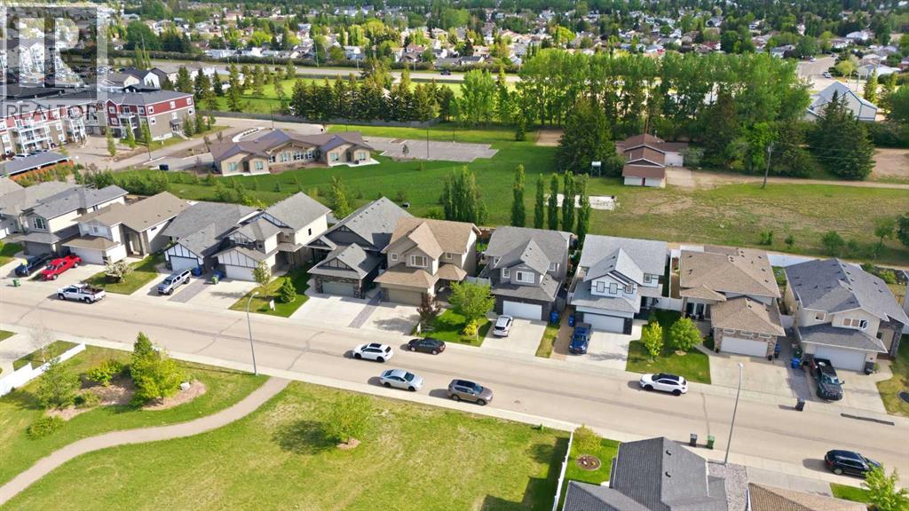 43 Thompson Crescent — photo 26