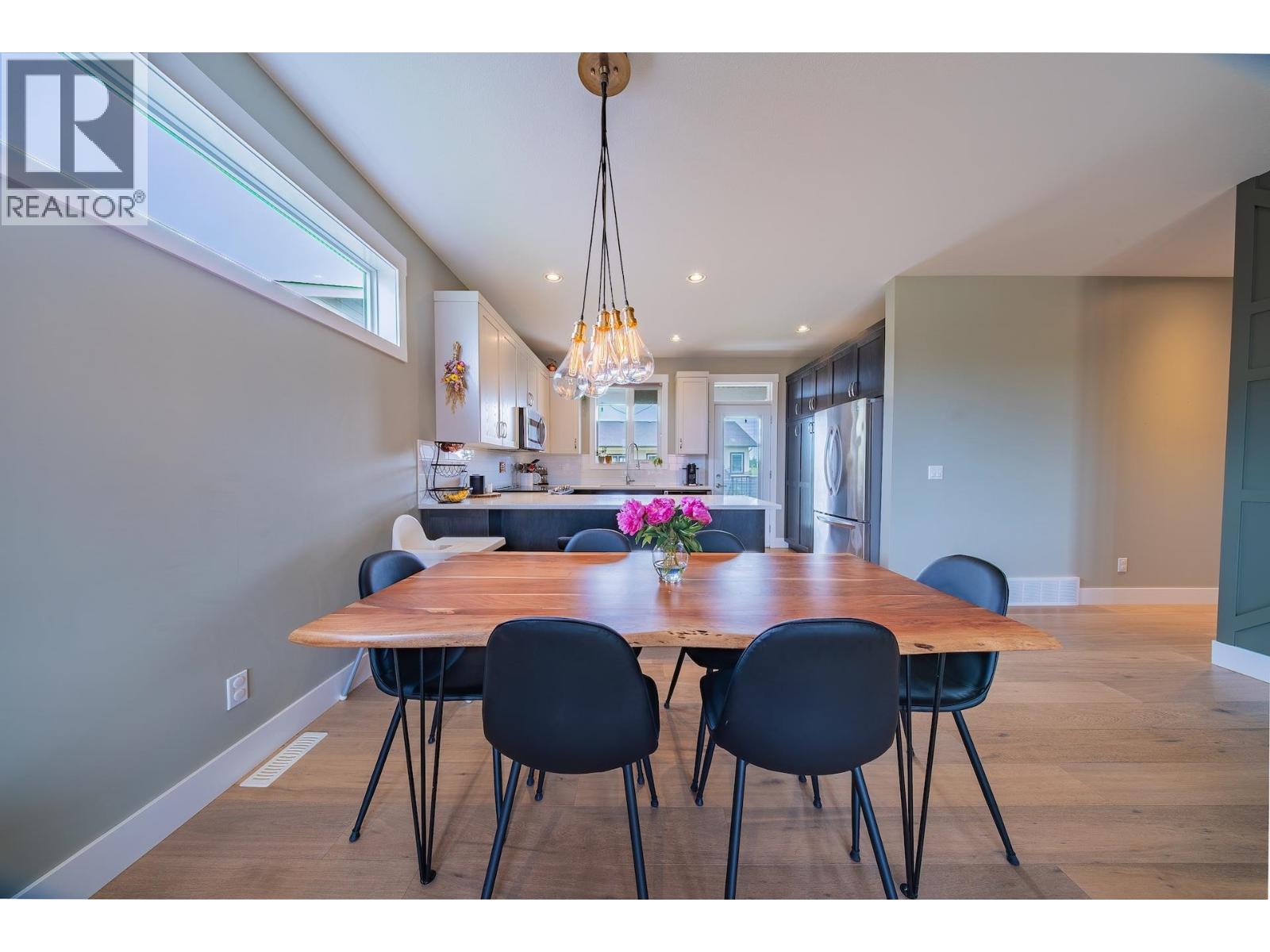 11015 114 AVENUE - 11
