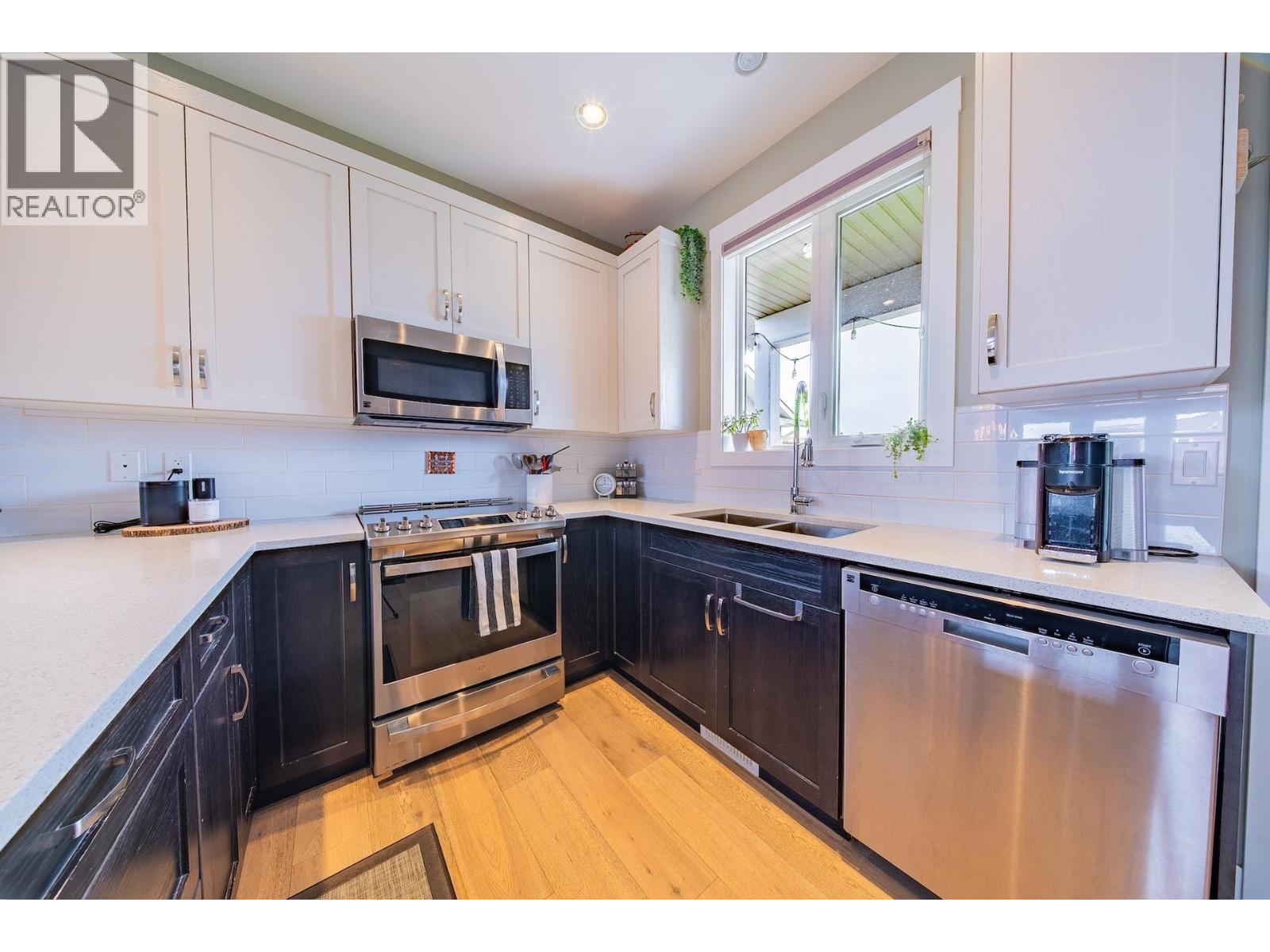 11015 114 AVENUE - 14