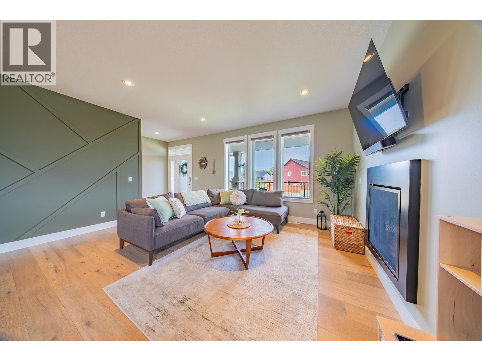 11015 114 AVENUE - 7