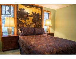 7911 Bedwell Dr, Pender Island, BC V0N2M2 Photo 33