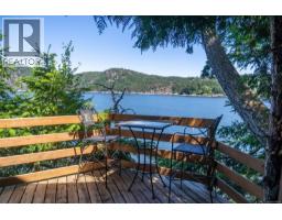 7911 Bedwell Dr, Pender Island, BC V0N2M2 Photo 18