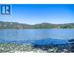 7911 Bedwell Dr, Pender Island, BC V0N2M2 Photo 41