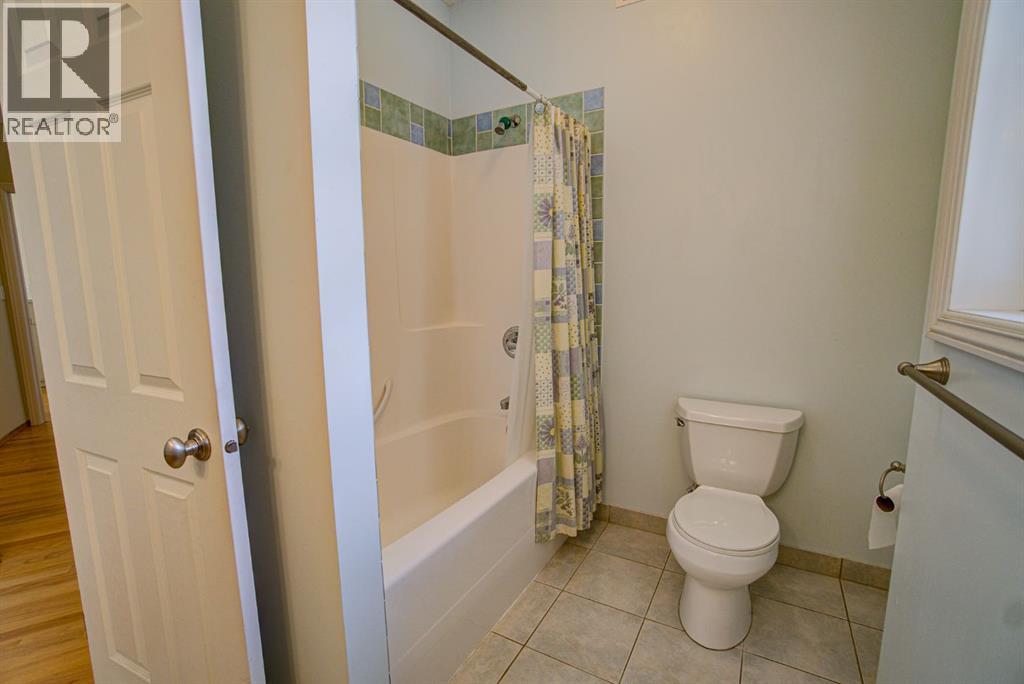 224 52 Avenue W - 20
