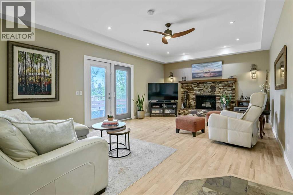 39 Canova Close SW — photo 12