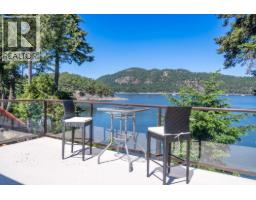 7911 Bedwell Drive, Pender Island, BC V0N2M2 Photo 6