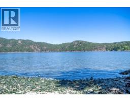 7911 Bedwell Drive, Pender Island, BC V0N2M2 Photo 14