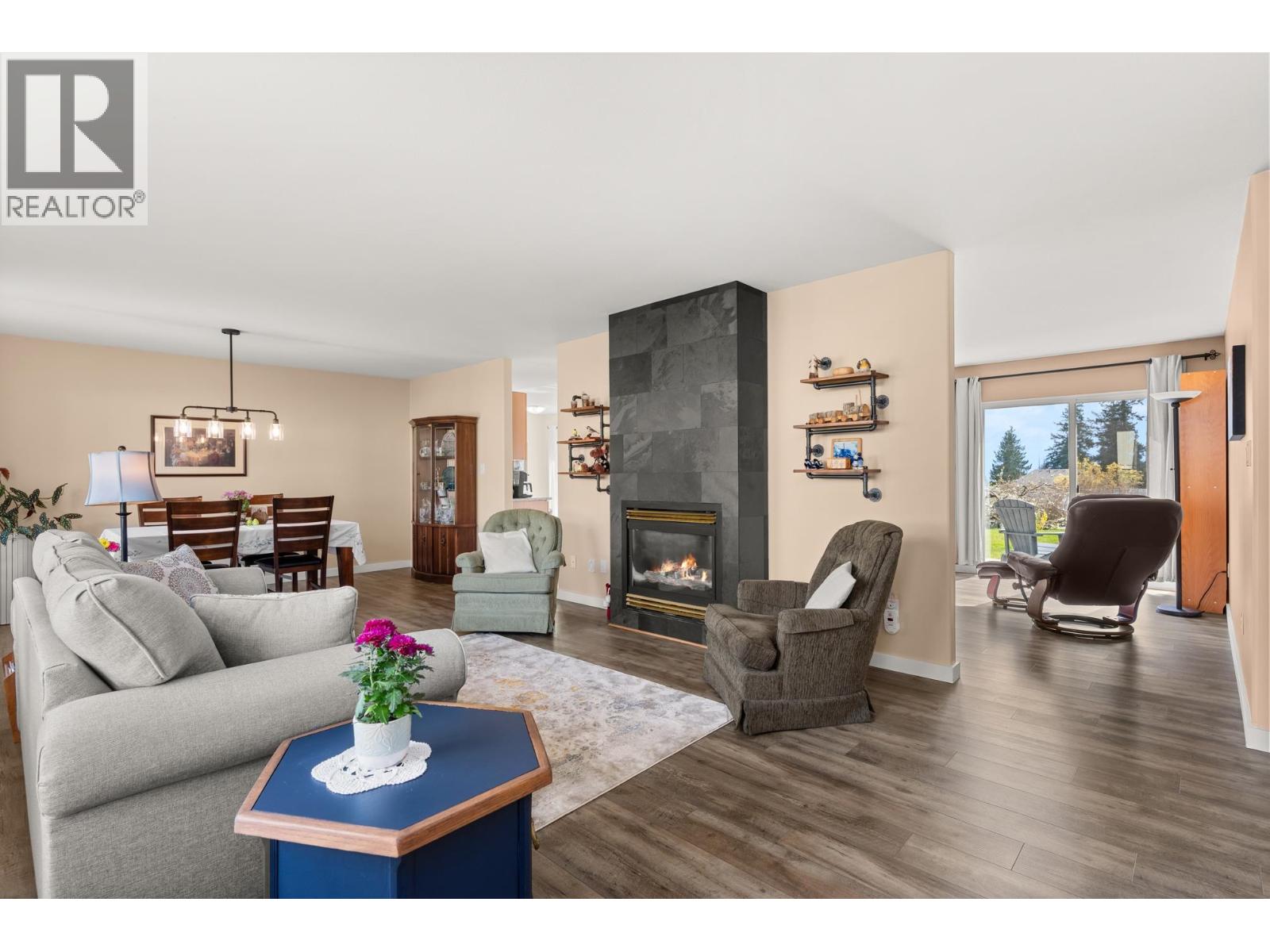 6365 HOMESTEAD AVENUE, Sechelt