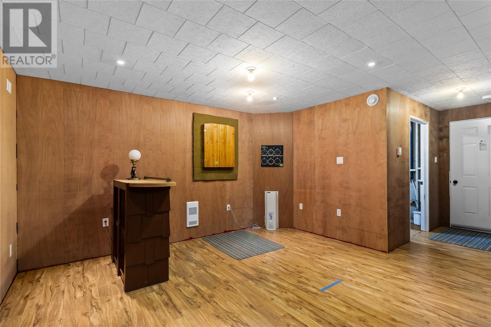 160 Main Road - 29