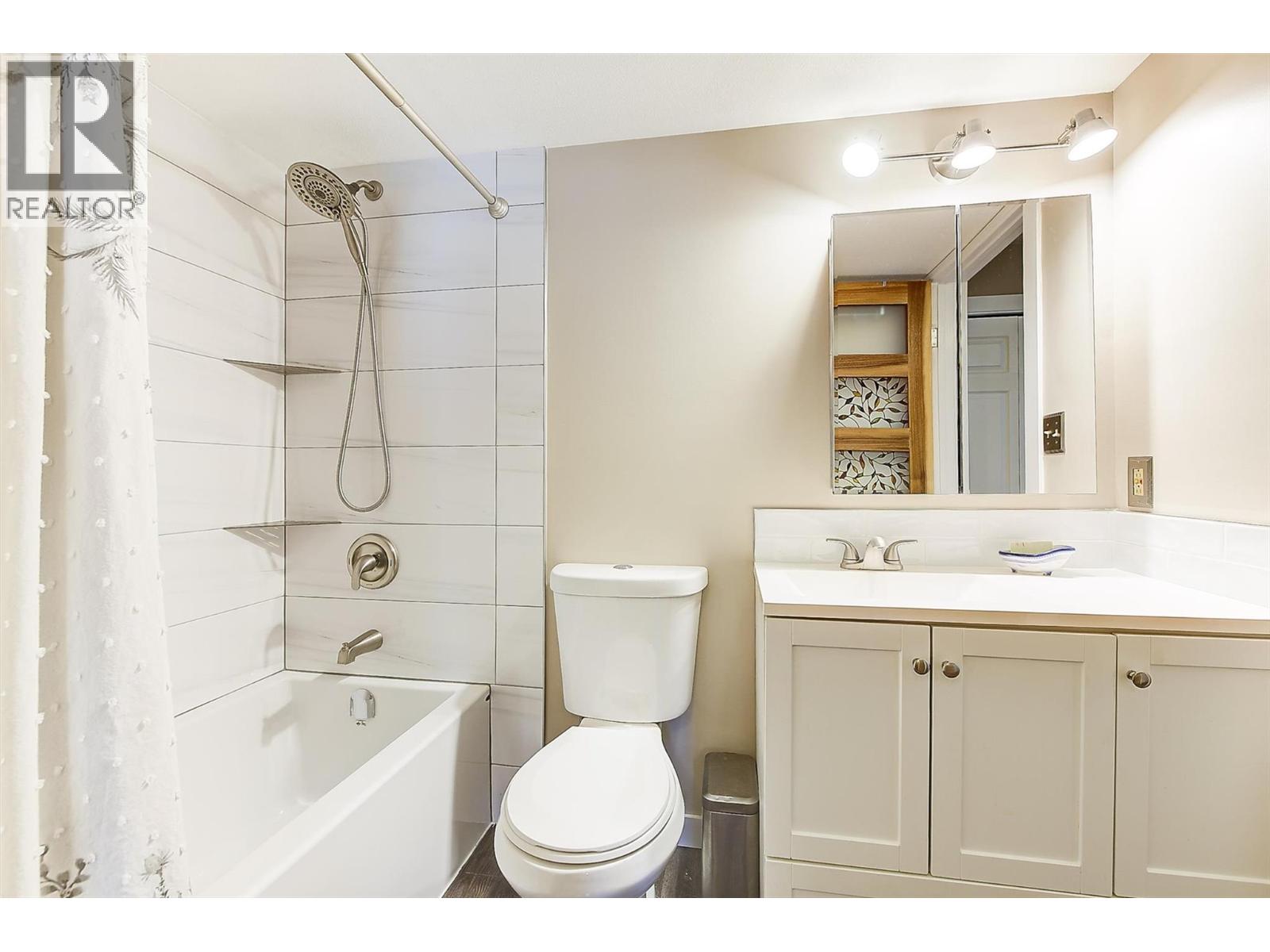 #216 3842 Gordon Drive - Image 15