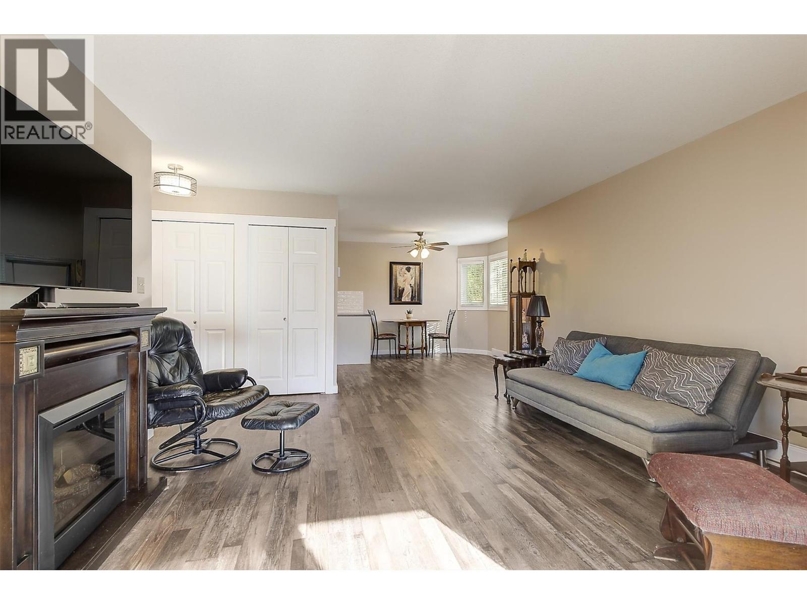 #216 3842 Gordon Drive - 10