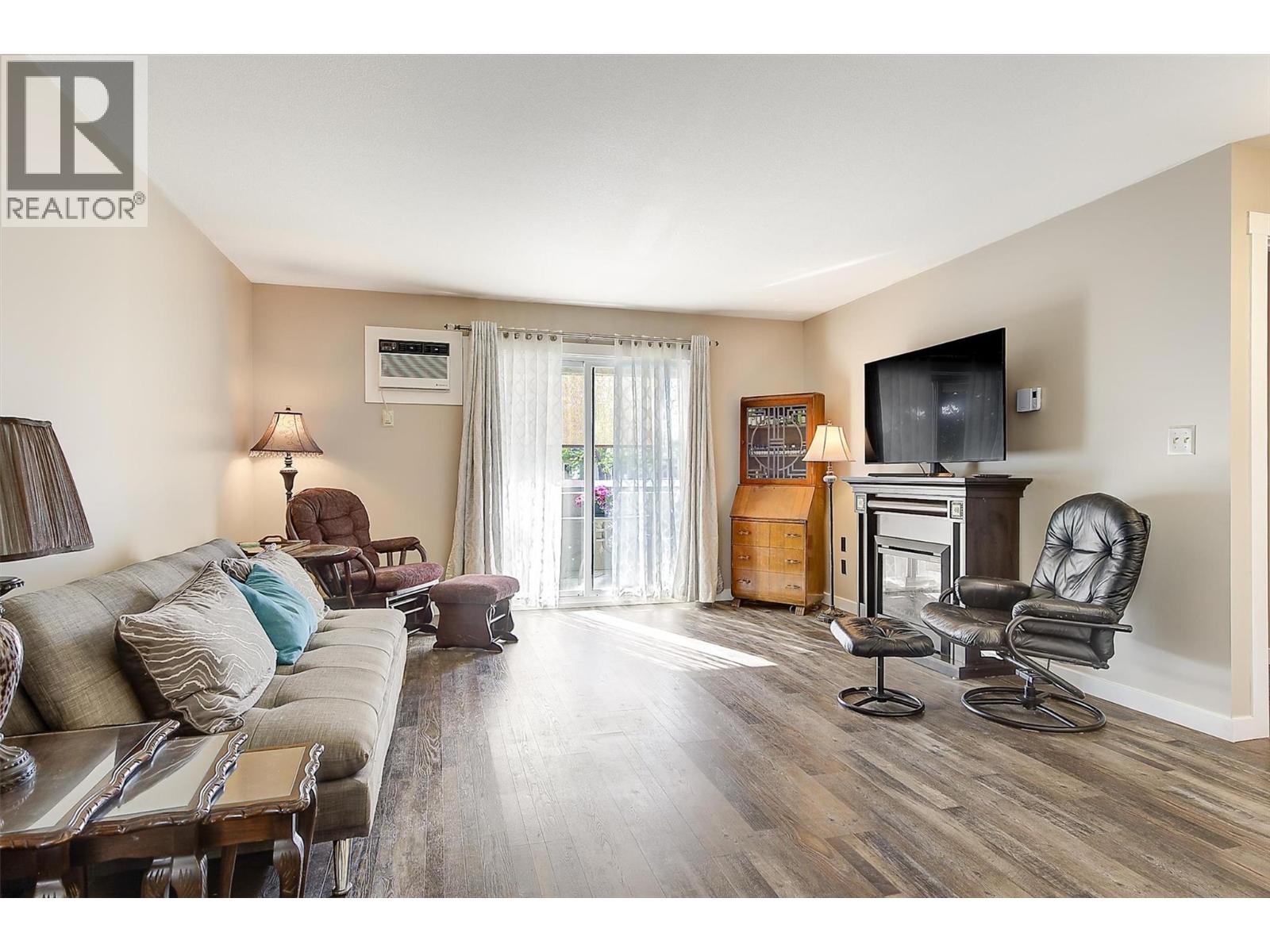 #216 3842 Gordon Drive - Image 8