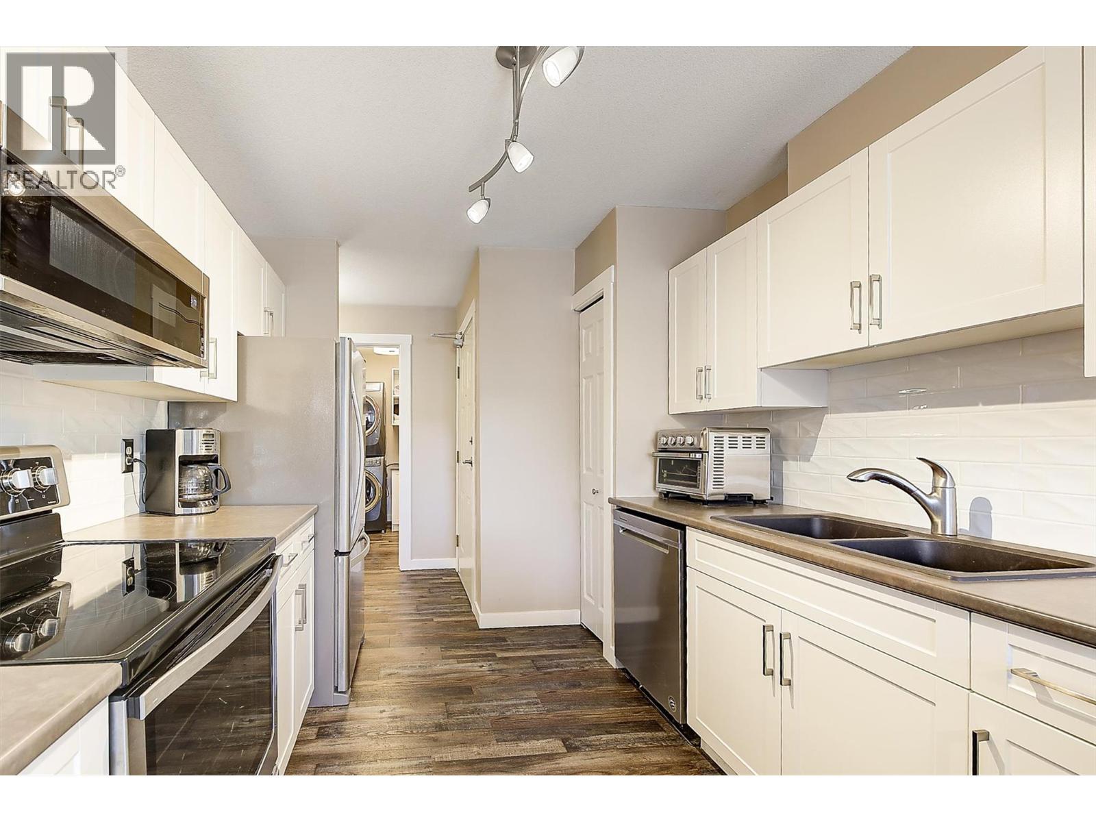 #216 3842 Gordon Drive - 3