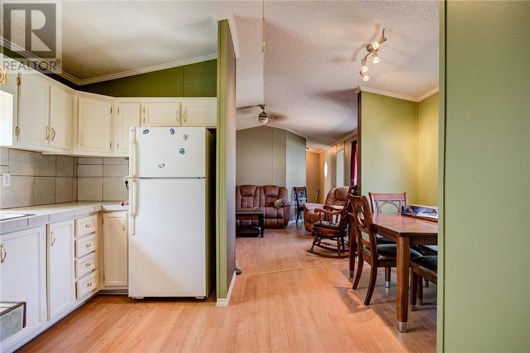 76 Corbin Avenue - 12