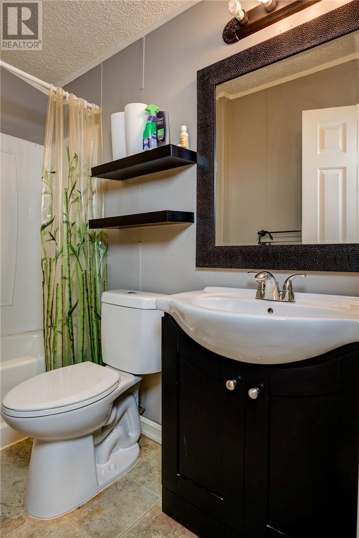 76 Corbin Avenue - 15
