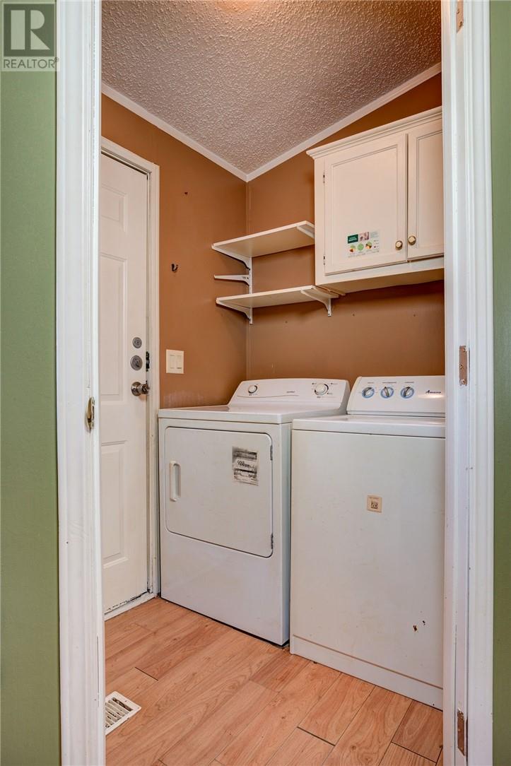 76 Corbin Avenue - 17