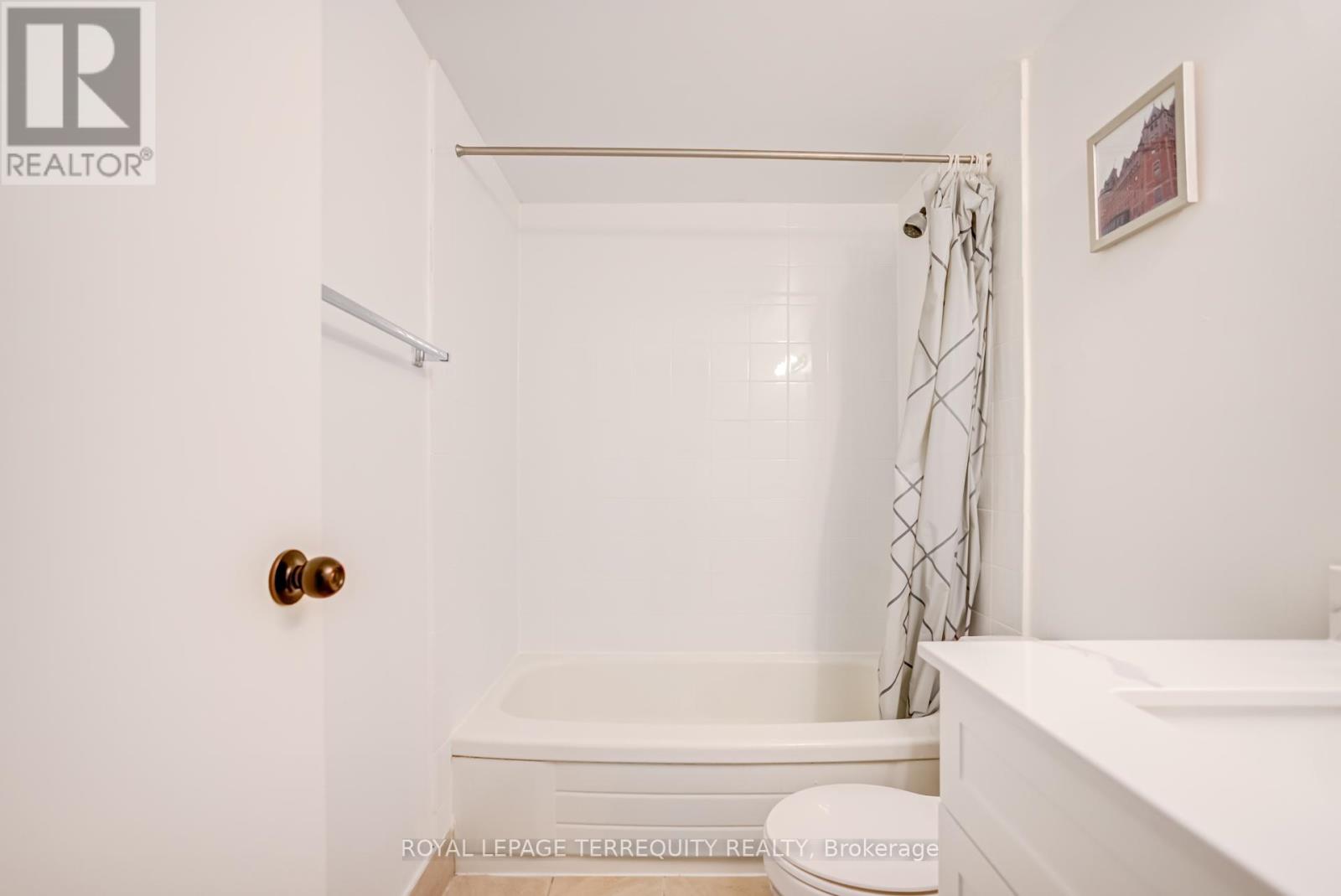 #2302 633 BAY STREET - 8