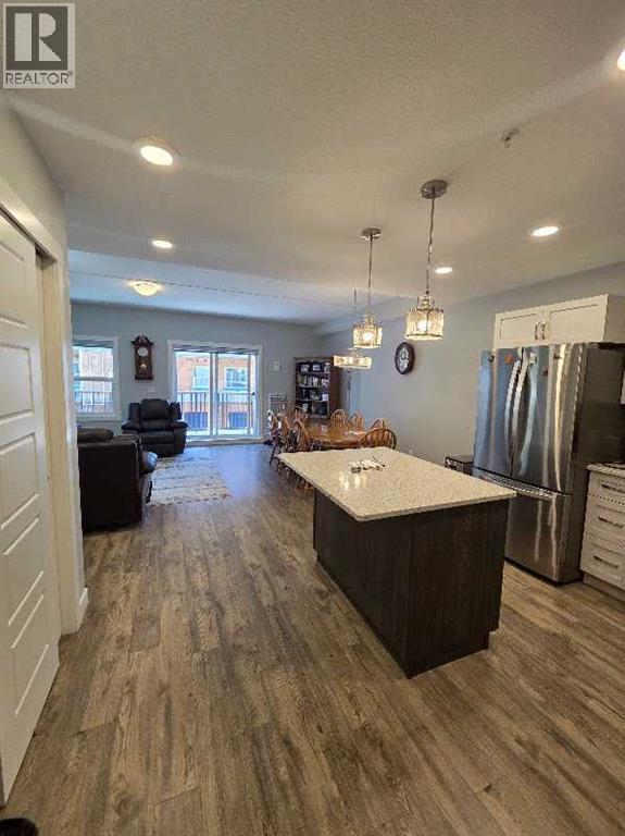 201, 499 Meadow Lake Court E - photo 3