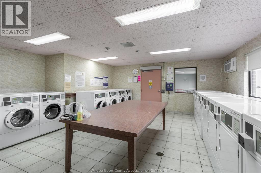 #108E 9099 Riverside DRIVE East - 26