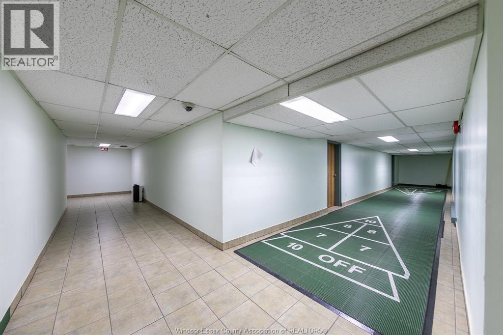 #108E 9099 Riverside DRIVE East - 31