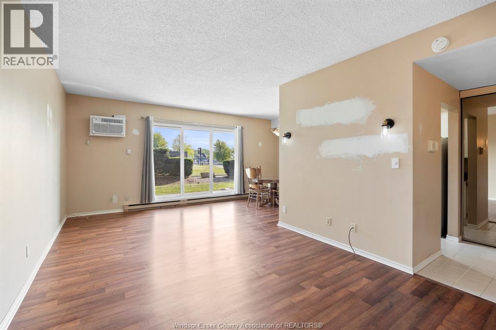 #108E 9099 Riverside DRIVE East - 11