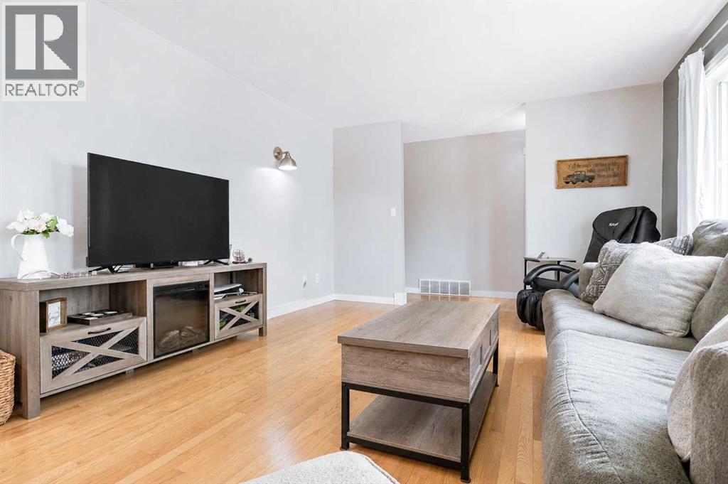 11 Blazier Park Street E - photo 4