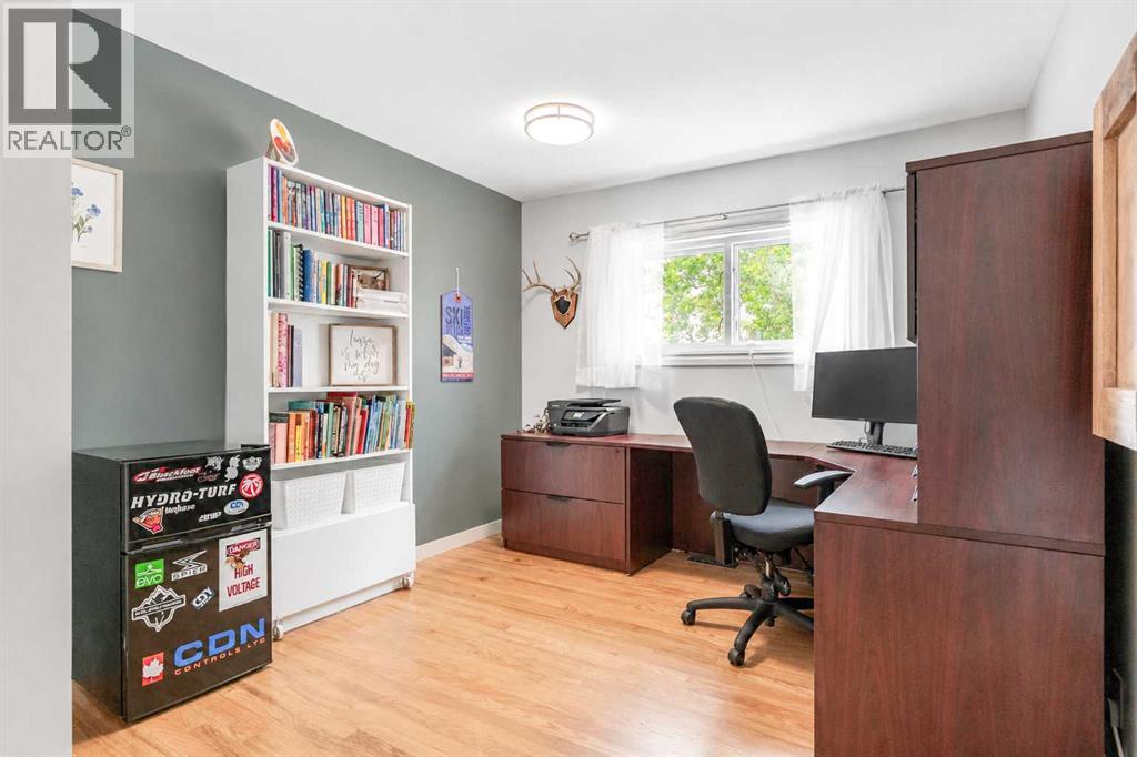 11 Blazier Park Street E — photo 33