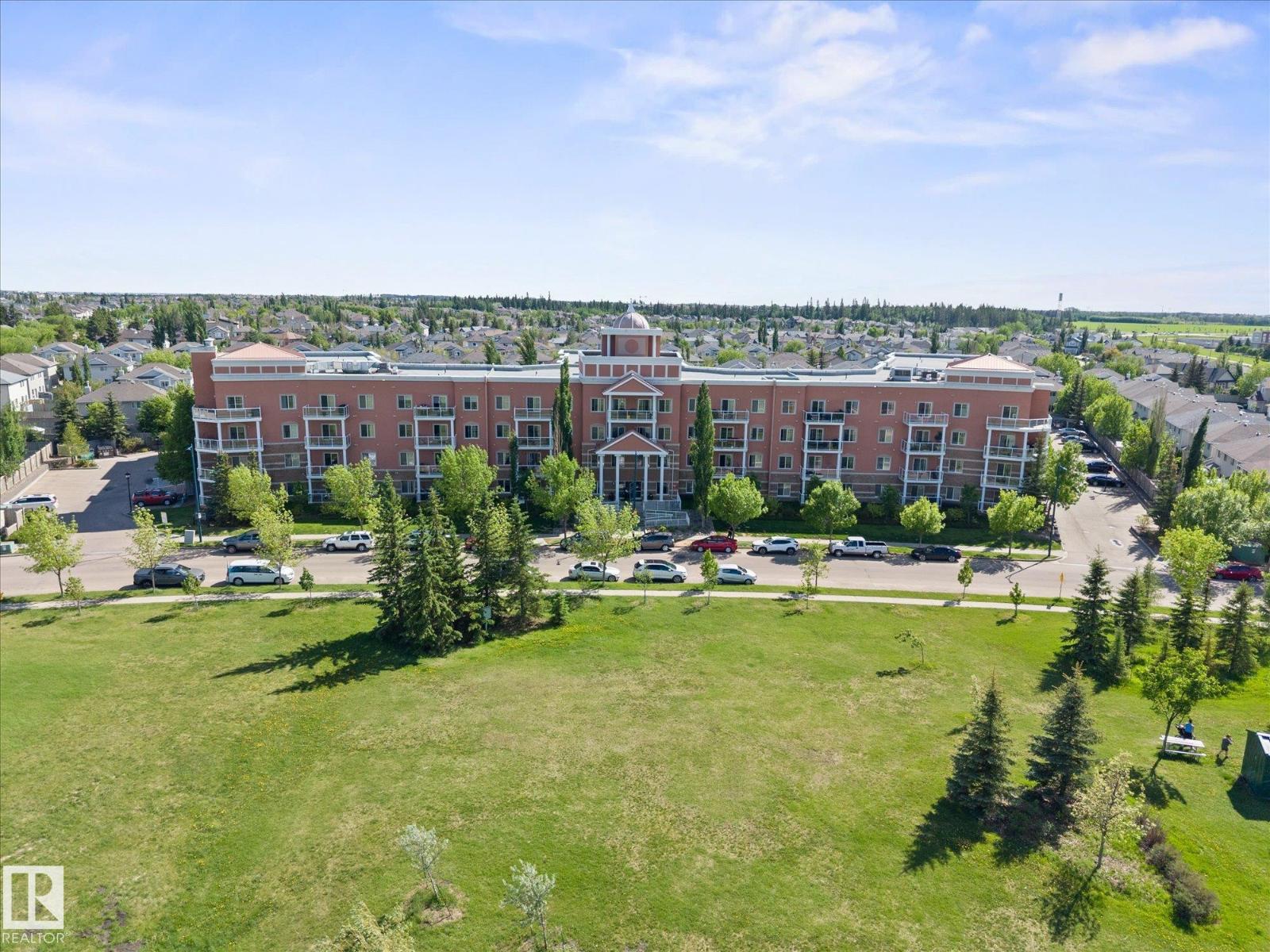 #126 263 MACEWAN RD SW — photo 32
