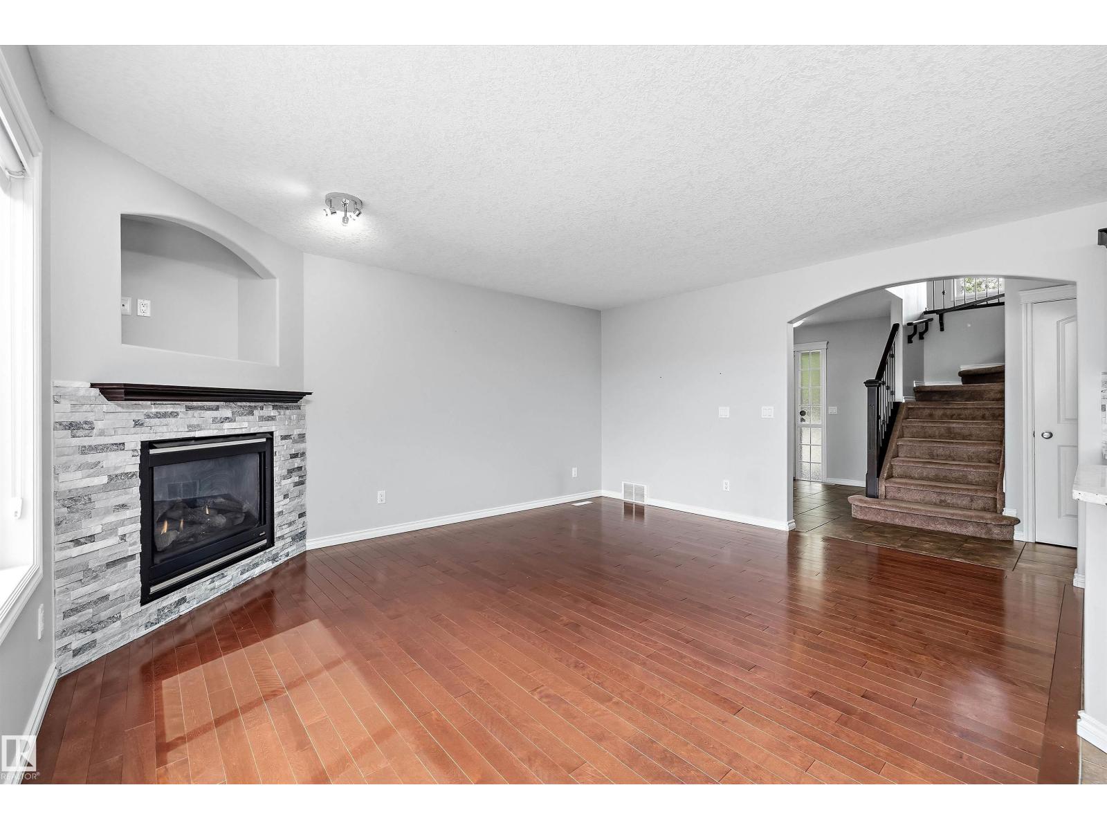 205 MACEWAN RD SW — photo 11
