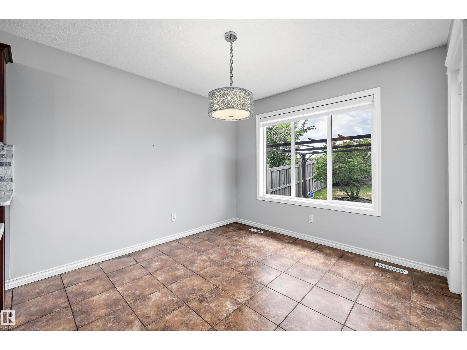 205 MACEWAN RD SW — photo 16