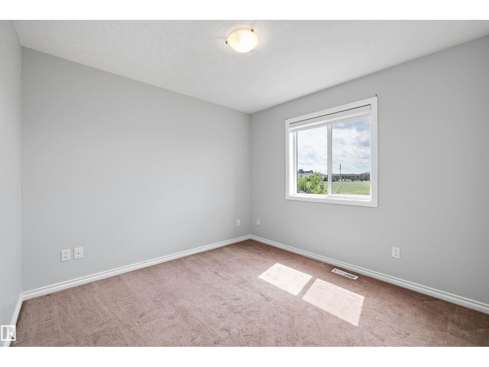 205 MACEWAN RD SW — photo 42
