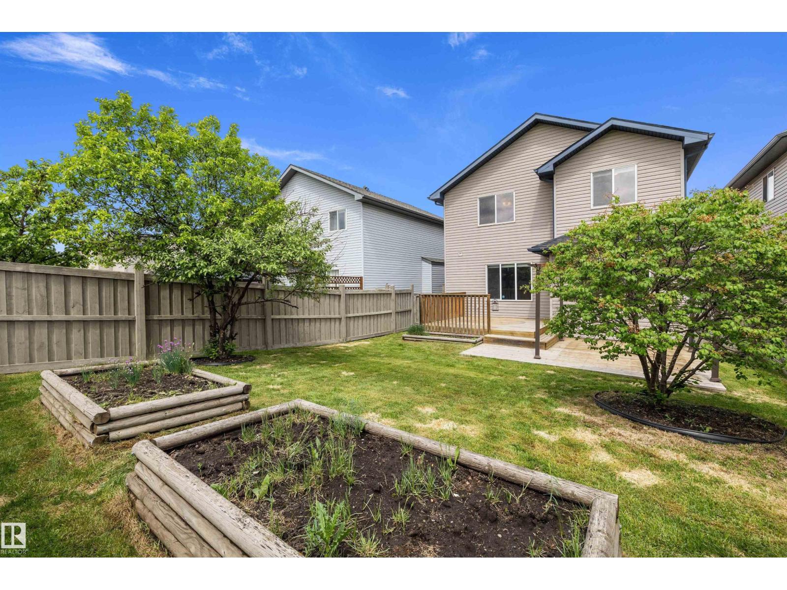 205 MACEWAN RD SW — photo 54